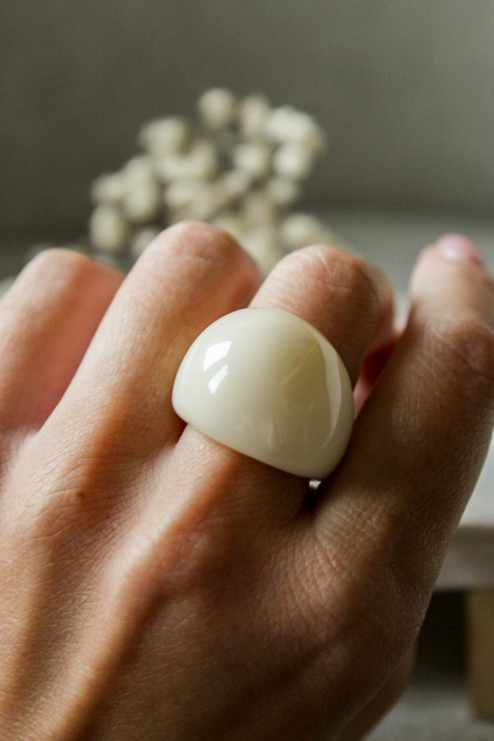 Jesienny mleczny pierścionek